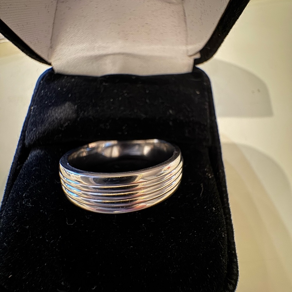Silver Men's Ring - image 1